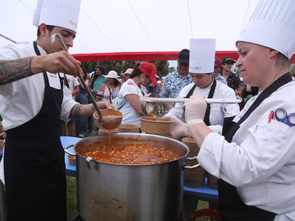 MÁS DE 10 MIL PERSONAS DISFRUTRARON DE LA FIESTA DEL TOMATE LIMACHINO