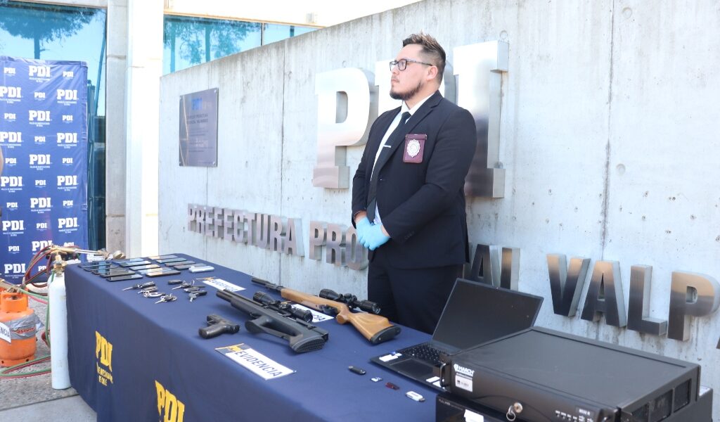 PDI VALPARAÍSO DETIENE A NUEVE IMPUTADOS VINCULADOS A MILLONARIO ROBO A SUCURSAL ITAÚ