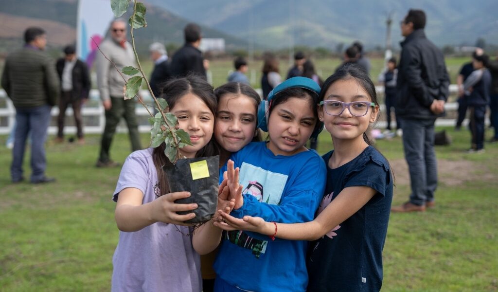 250 ÁRBOLES COMENZARON A DEVOLVERLE VIDA A LA POZA CRISTALINA DE LA CRUZ